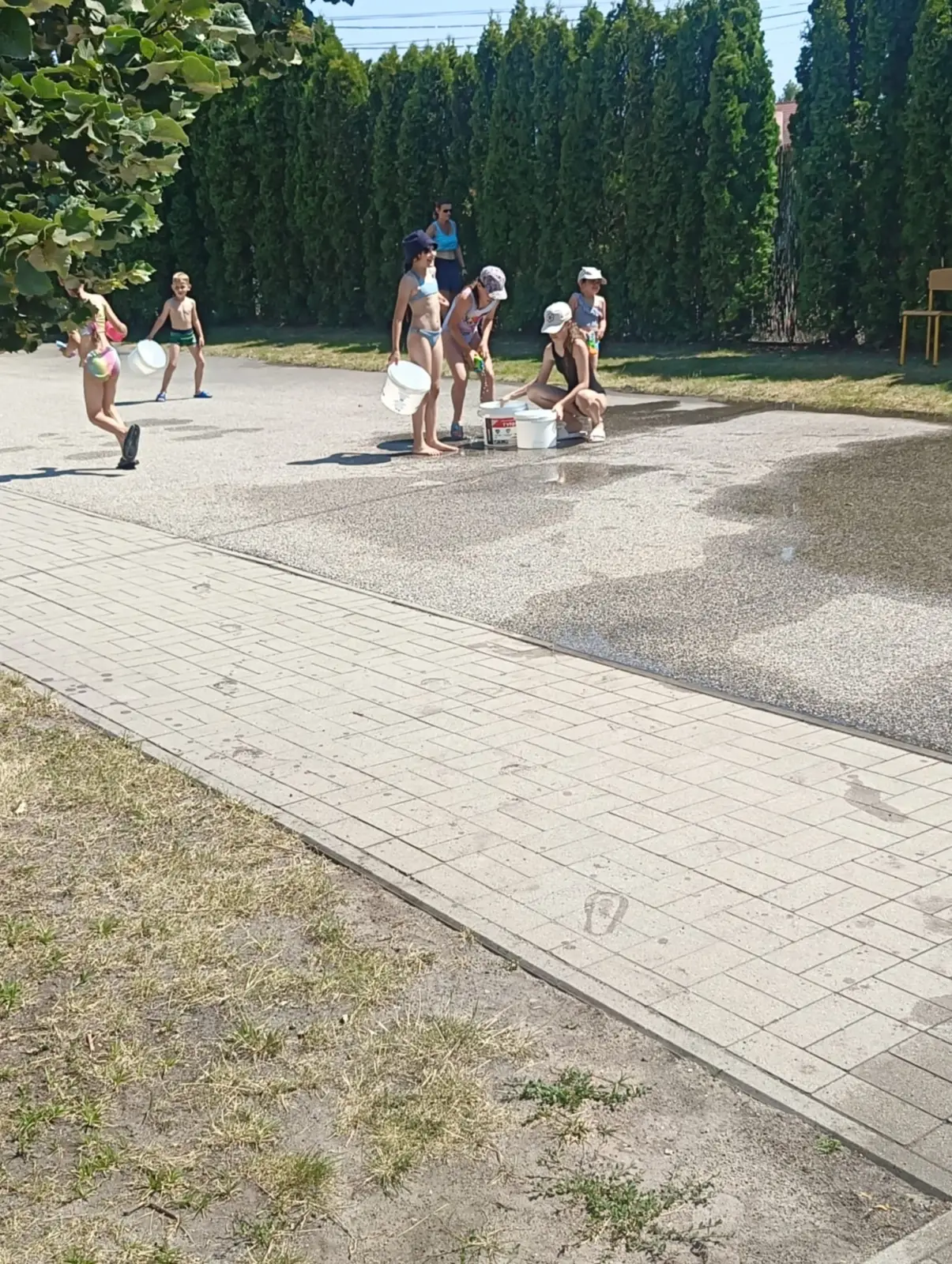 Dzieci podczas zajęć wakacyjnych w ramach Akcji Lato 2026