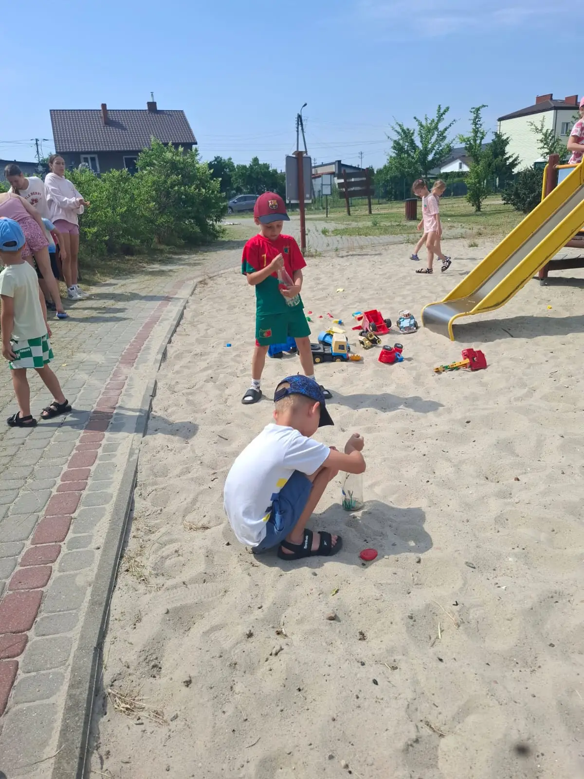 Dzieci podczas zajęć wakacyjnych w ramach Akcji Lato 2026