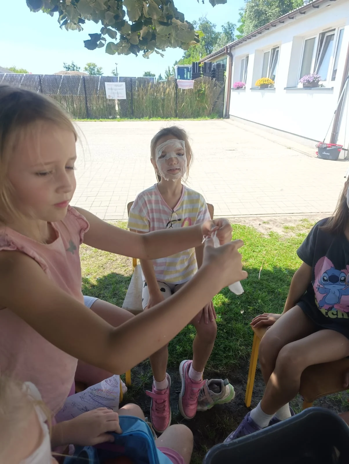 Fotorelacja z trzeciego tygodnia Akcji Lato 2026 w Świetlicy „Lipa” w Łazach